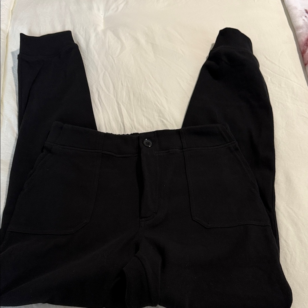 Sleek Black Women's Jeggings